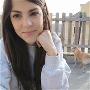Profesora de apoyo especializada en lengua y literatura de español y de gallego, con más de 9 años ayudando a solucionar dudas!